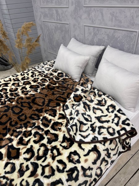 Плед на кровать стриженный с пресованным рисунком Ягуар 3,5 кг 200х240