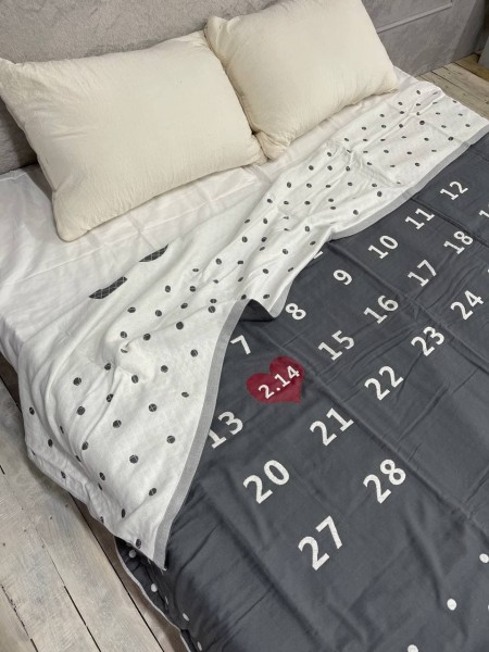 Плед муслиновый (махровое покрывало на кровать) Календарь