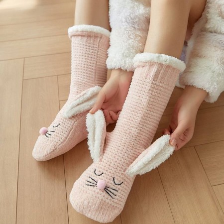 Придбати Плюшеві шкарпетки-тапочки Зайчики пудра недорого