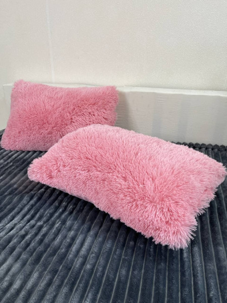 Подушка меховая Ярко-розовый
