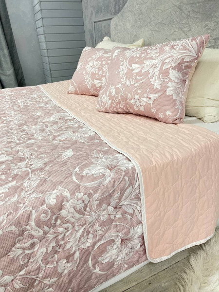 Стьобане літнє покривало з подушками Класика Рожева